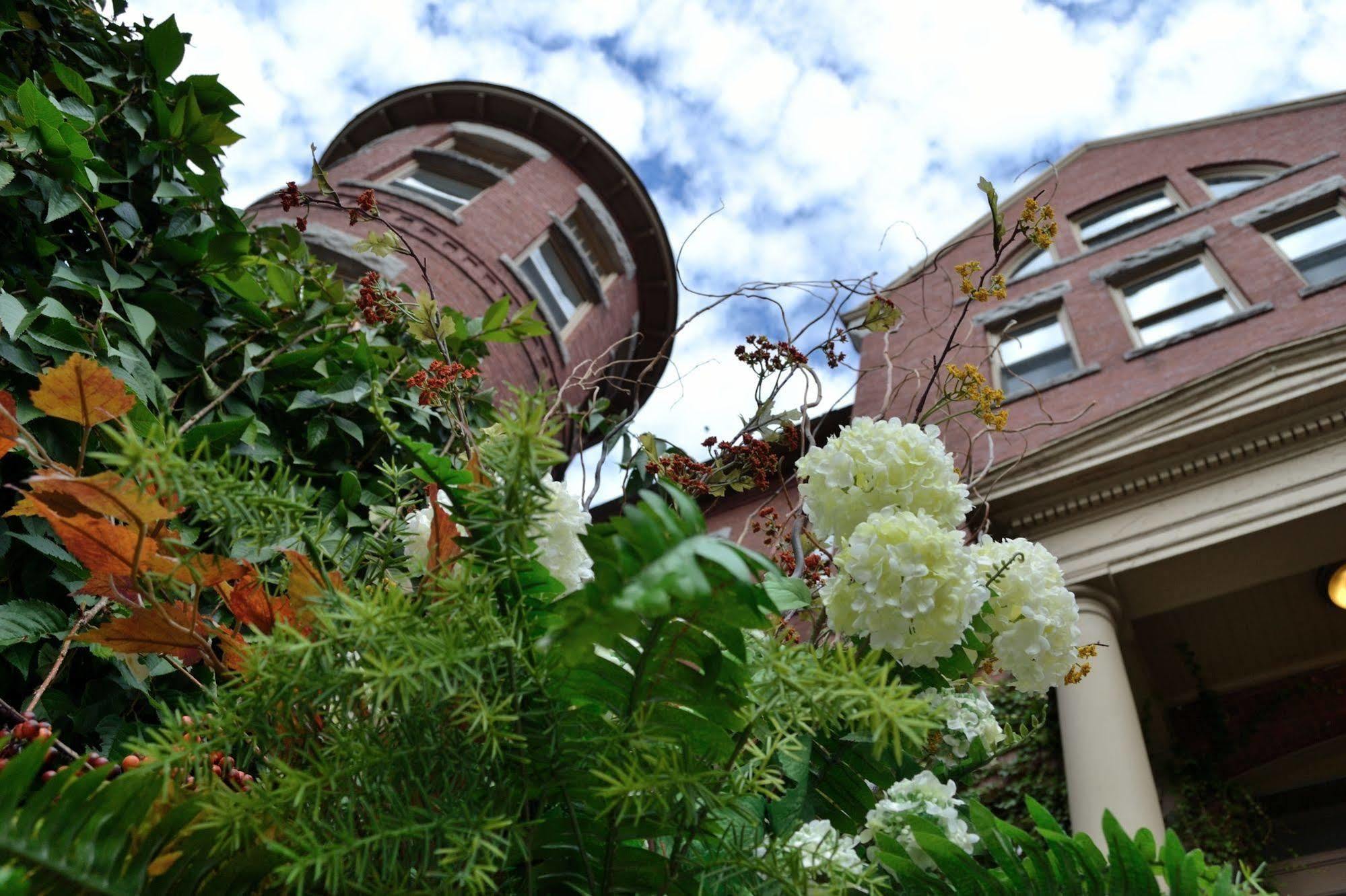 The Centennial Hotel Concord Exterior photo